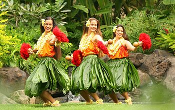 hula dancers