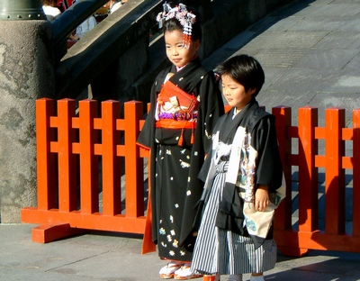 Kids at the Shichi-go-san festival