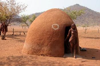 Himba house (photo by Yves Picq)