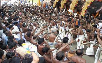 Panchavadyam