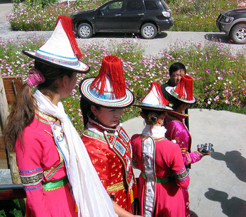 Yugur women (photo by mke1963)