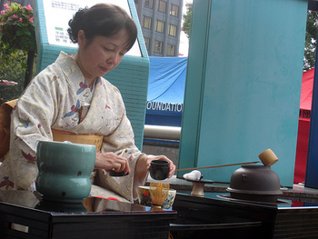 Japanese tea ceremony (photo by Josh Berglund)