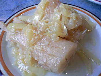 Yuca con mojo